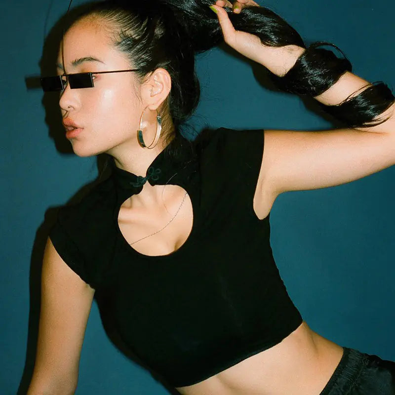 Sexy Hollow-out T-shirt with Chinese Style for Women